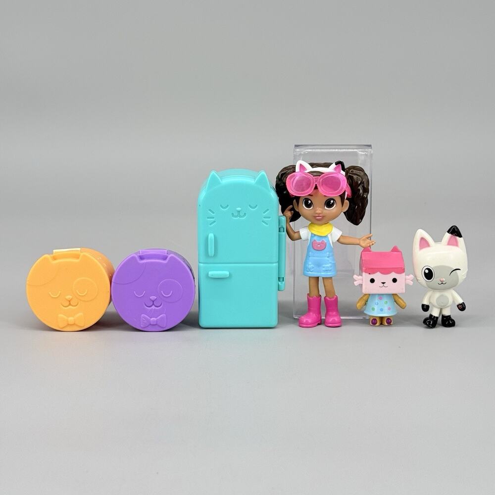 Gabby's Dollhouse Figures & Furniture Lot Baby Box Cat Gabby Pandy Paws +